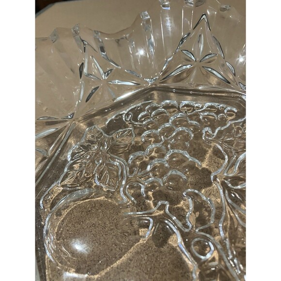 Embossed Fruit Bowl or Centerpiece 11x2' Dish, Antique MCM Federal Glass Co. - Picture 8 of 16
